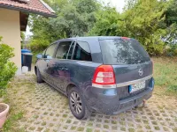 Gebraucht Opel Zafira Edition 140 PS (102 kW) 2010 Blau Van / Kleinbus