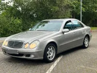 Gebraucht Mercedes E220 Classic 150 PS (110 kW) 2005 Beige Limousine
