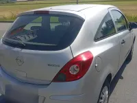Gebraucht Opel Corsa 80 PS (58 kW) 2009 Silber Kleinwagen