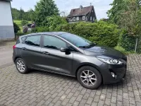 Gebraucht Ford Fiesta Cool & Connect 86 PS (63 kW) 2017 Grau Kleinwagen