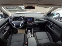 gebraucht Mitsubishi Outlander P-HEV Basis 4WD /Klimaaut./Sitzheizung/
