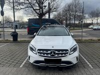 Gebraucht Mercedes GLA200 156 PS (114 kW) 2019 Weiß SUV
