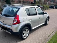 Gebraucht Dacia Sandero Stepway 88 PS (64 kW) 2011 Grau Limousine