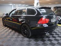 Gebraucht BMW 330 245 PS (180 kW) 2011 Schwarz Kombi