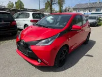 Gebraucht Toyota Aygo X-play 69 PS (50 kW) 2016 Rot Kleinwagen