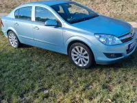 Gebraucht Opel Astra Edition 116 PS (85 kW) 2010 Blau Limousine