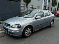 Gebraucht Opel Astra 101 PS (74 kW) 2002 Silber Limousine