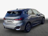 Gebraucht BMW 220 Active Tourer Performance 156 PS (114 kW) 2023 Skyscraper grau metallic Van / Kleinbus