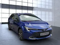 Neu Toyota Corolla 140 PS (102 kW) 2025 Juniper blue Kombi