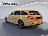 Gebraucht Mercedes C300e Avantgarde 313 PS (230 kW) 2023 Unilack polarweiß Kombi