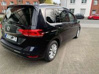 gebraucht VW Touran Touran2.0 TDI SCR DSG/7SITZER/NAVI/Eu6c