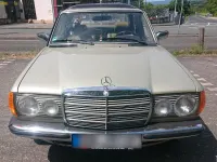 Gebraucht Mercedes 200 109 PS (80 kW) 1982 Grün Limousine