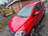 Gebraucht VW Fox 54 PS (39 kW) 2009 Rot Kleinwagen