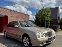 Gebraucht Mercedes 220 2000 Gold Limousine