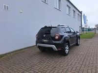 Gebraucht Dacia Duster Comfort 114 PS (83 kW) 2018 Perlmuttschwarz SUV