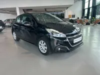 Gebraucht Peugeot 208 Active 82 PS (60 kW) 2016 Schwarz Kleinwagen