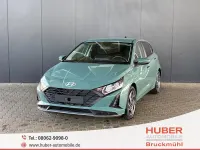 Neu Hyundai i20 Pure 79 PS (58 kW) 2025 Mangrove green Kleinwagen