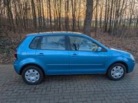Gebraucht VW Polo 64 PS (47 kW) 2006 Blau Kleinwagen