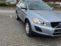 Gebraucht Volvo XC60 215 PS (158 kW) 2012 Silber SUV