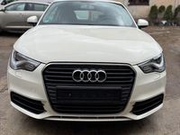 Gebraucht Audi A1 86 PS (63 kW) 2010 Weiß Kleinwagen