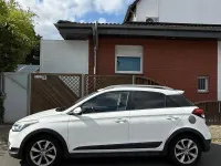 Gebraucht Hyundai i20 Active 101 PS (74 kW) 2016 Weiß Kleinwagen