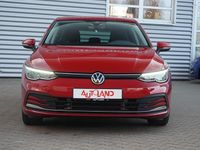 Gebraucht VW Golf VIII Active 150 PS (110 kW) 2021 Kings red metallic (metallic) Limousine