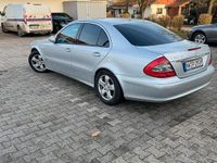 Gebraucht Mercedes E320 Avantgarde 224 PS (164 kW) 2006 Grau Limousine