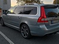 Gebraucht Volvo V70 330 PS (242 kW) 2014 Silber Kombi