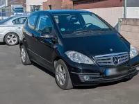 Gebraucht Mercedes A180 Elegance 116 PS (85 kW) 2009 Schwarz Van / Kleinbus