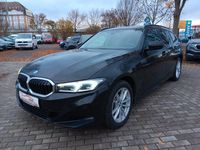 Gebraucht BMW 330e 184 PS (135 kW) 2023 Schwarz Kombi