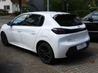 Gebraucht Peugeot 208 Allure 102 PS (75 kW) 2023 Lack weiss banquise/typ aussenverkleidung spiegel flach standard Kleinwagen