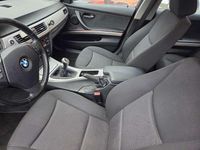 Gebraucht BMW 318 129 PS (94 kW) 2006 Schwarz ii Kombi