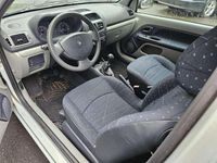 Gebraucht Renault Clio II Dynamique 75 PS (55 kW) 2002 Silber Limousine