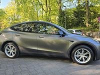 Second-hand Tesla Model Y 378 kW (514 CP) 2023 Gri SUV