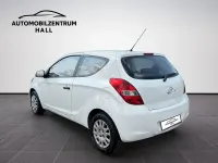 Gebraucht Hyundai i20 Edition+ 77 PS (56 kW) 2011 Crystal white Kleinwagen