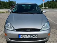 Gebraucht Ford Focus Ambiente 116 PS (85 kW) 2001 Silber Limousine