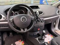 Gebraucht Renault Clio II Exception 101 PS (74 kW) 2009 Limousine