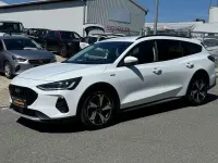 Gebraucht Ford Focus Active 120 PS (88 kW) 2022 Frozen white Kombi