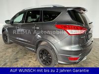 Gebraucht Ford Kuga Individual 179 PS (131 kW) 2015 Grau SUV