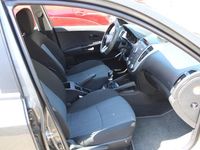 Second-hand Kia Ceed 105 CP (77 kW) 2011 Argintiu Hatchback