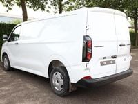 Neu Ford Transit Custom Trend 150 PS (110 kW) 2025 Frozen white Van / Kleinbus