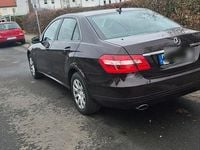 Gebraucht Mercedes E250 204 PS (150 kW) 2009 Braun Limousine