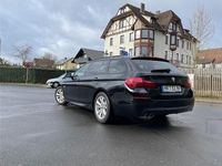 Gebraucht BMW 530 258 PS (189 kW) 2014 Schwarz Kombi