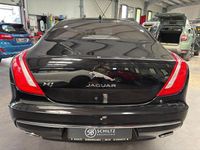 Gebraucht Jaguar XJ 300 PS (220 kW) 2019 Schwarz Limousine