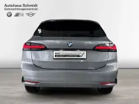 Gebraucht BMW 216 122 PS (89 kW) 2025 Skyscraper grau Van / Kleinbus