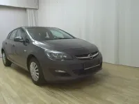 Używany Opel Astra Selection 116 KM (85 kW) 2015 Szary Sedan/Limuzyna