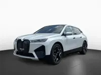 Gebraucht BMW iX Sport Line 239 kW (326 PS) 2024 Mineralweiß (weiß) SUV