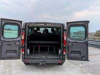 Usata Opel Vivaro 125 CV (91 kW) 2017 Nero Monovolume