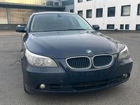 Second-hand BMW 525 192 CP (141 kW) 2004 Albastru Berlinǎ
