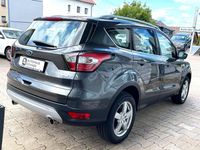 Gebraucht Ford Kuga Cool & Connect 150 PS (110 kW) 2018 Grau SUV